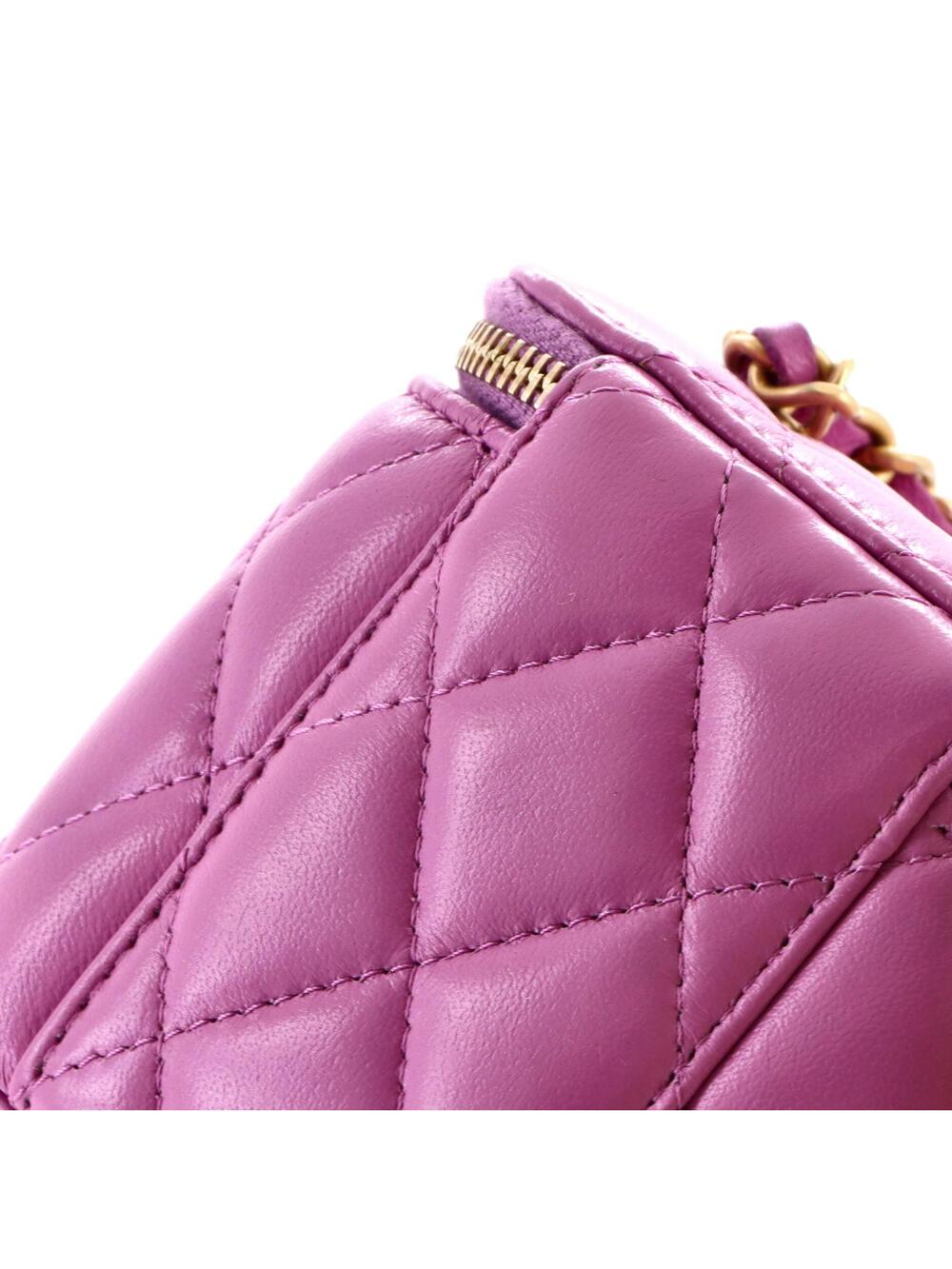 Chanel Pearl Crush Vanity Case With #244732C24B - Picture 7 of 8
